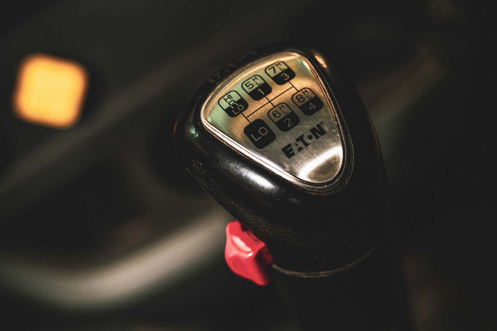 How to Tell When Your HeavyDuty Truck's Transmission System Needs Repair